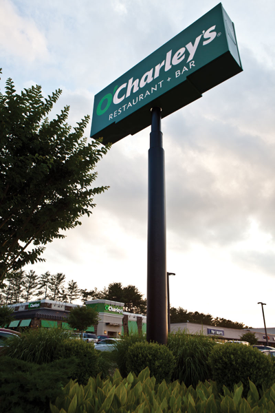 Despite remodeling and a revamped menu, it's the same old O'Charley's