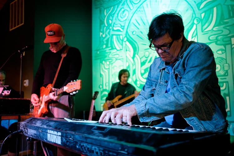 Lambchop Keeps Cool at Grimey's