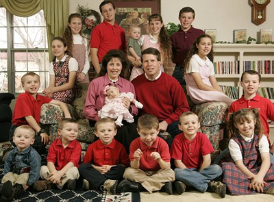 Not the Kardashians: The Fruitful and Multiplyin' Duggars Come to Nashville Saturday