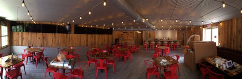 Smokin Thighs Restaurant Aims to Open This Month on Wedgewood