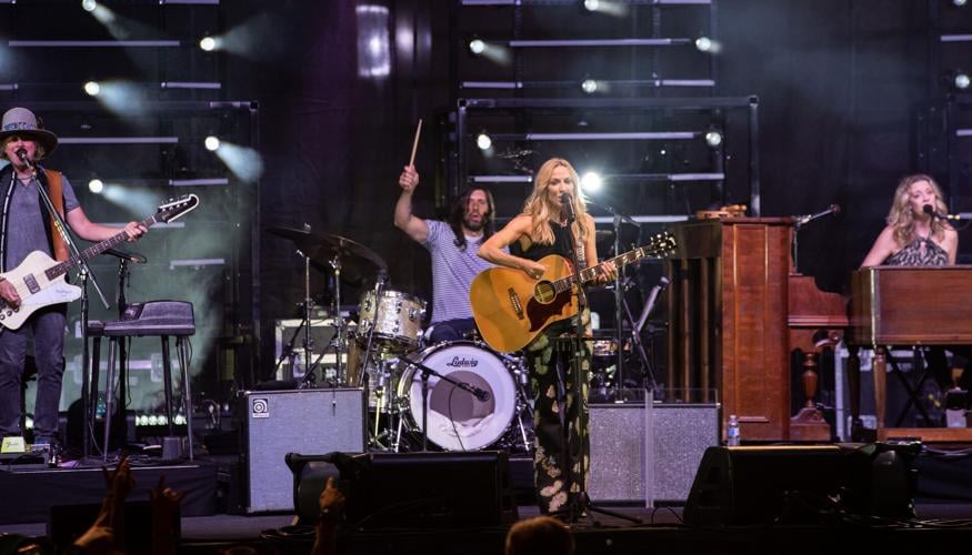 Sheryl Crow-13.jpg