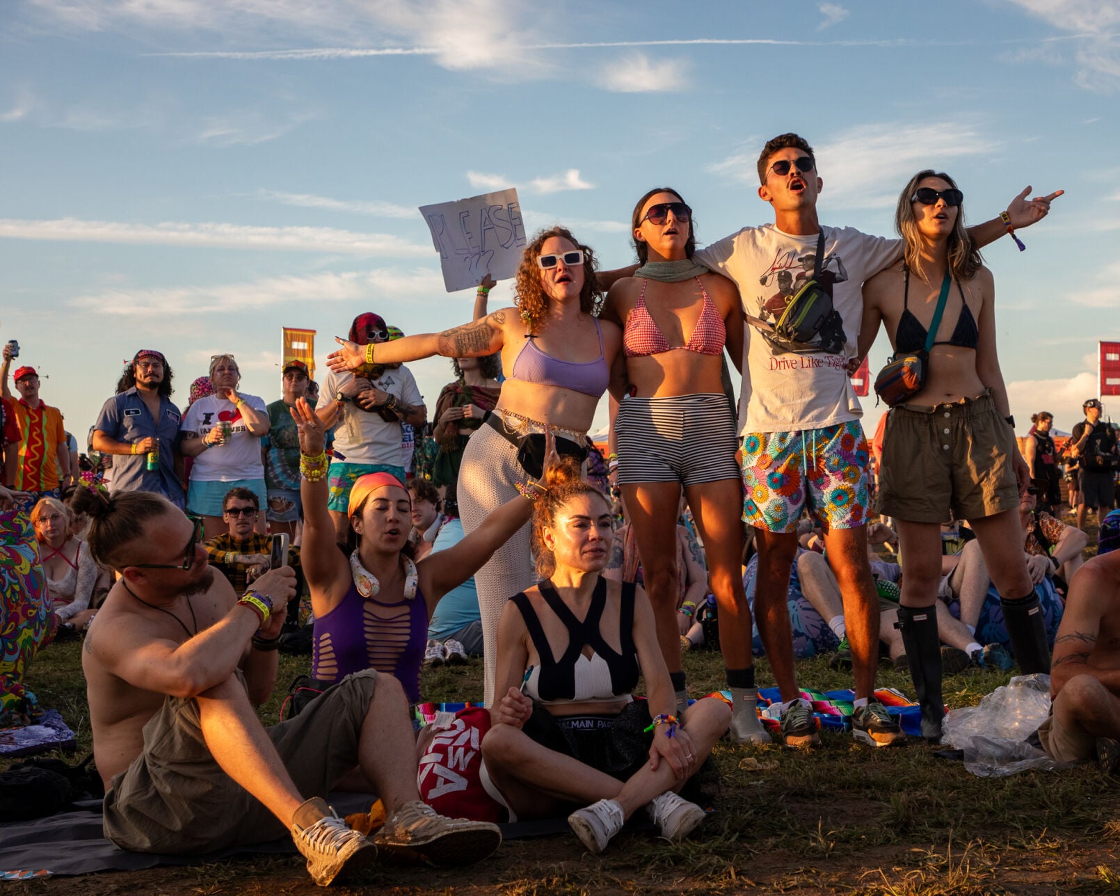 2026BonnarooDay2Candids_Web-07.jpg