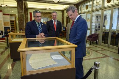 Gov. Bill Lee views the Tennessee Constitution in 2019