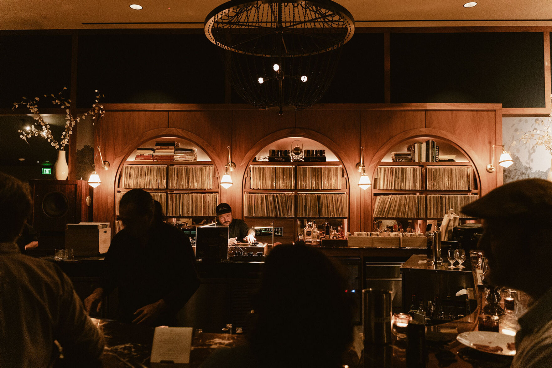 Bar-Continental_mick-Jacob.jpg