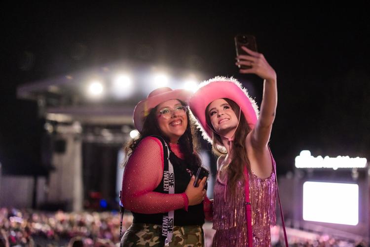 Chappell Roan 10-1-24-38.jpg