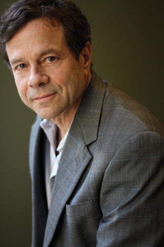 In a gently fictionalized memoir, Alan Lightman recalls his remarkable family and his Memphis childhood