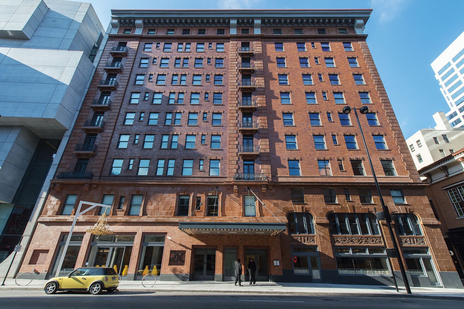 cinncinat21c-Cincinnati-Hotel-Exterior.jpg