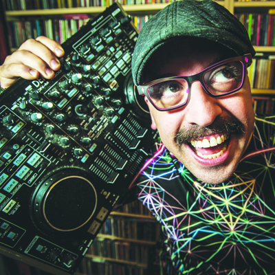 Longtime Nashville denizen DJ Ron Slomowicz bids Music City adieu