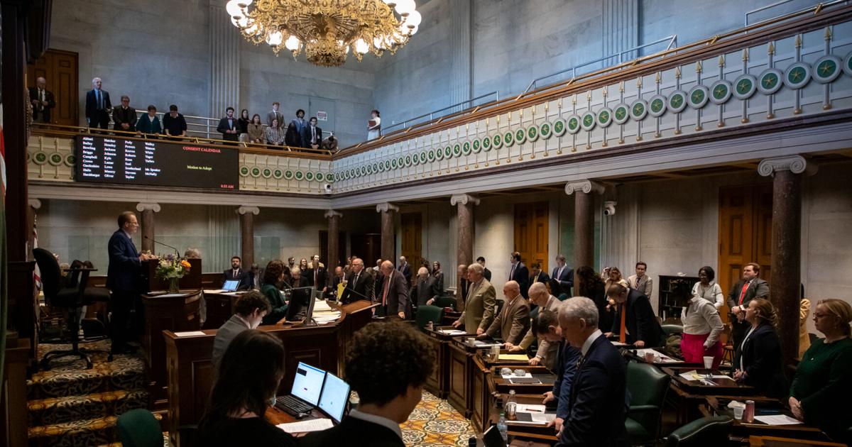 Dự Luật Mở Rộng Phiếu Ưu Đãi Trường Học Tennessee Chờ Thống Đốc Phê Duyệt