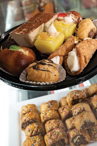 Savarino's Bakery 2023_01