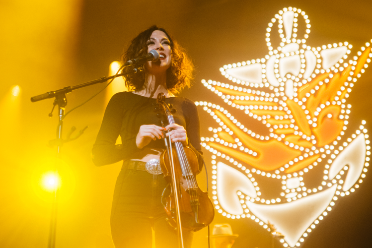 Jason Isbell and the 400 Unit Settle In at the Ryman