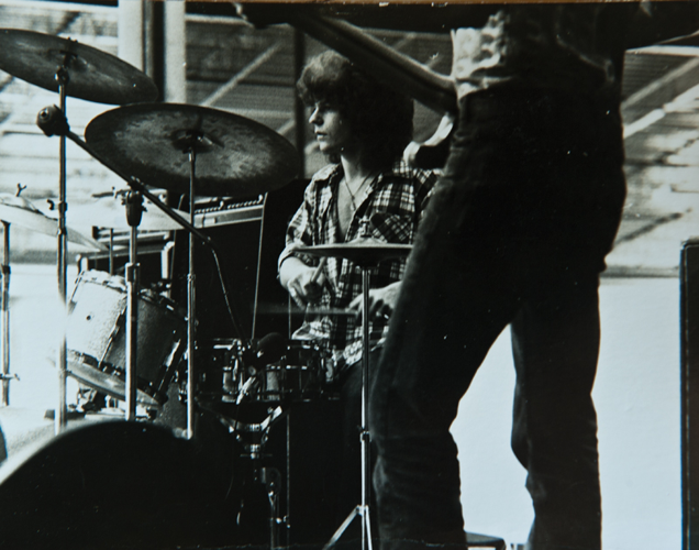 Billy Block, the honky-tonk underdog’s best friend, meets cancer head on with sticks in each fist