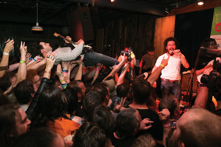 Indie rockers try to keep the dream of the '90s alive in Austin