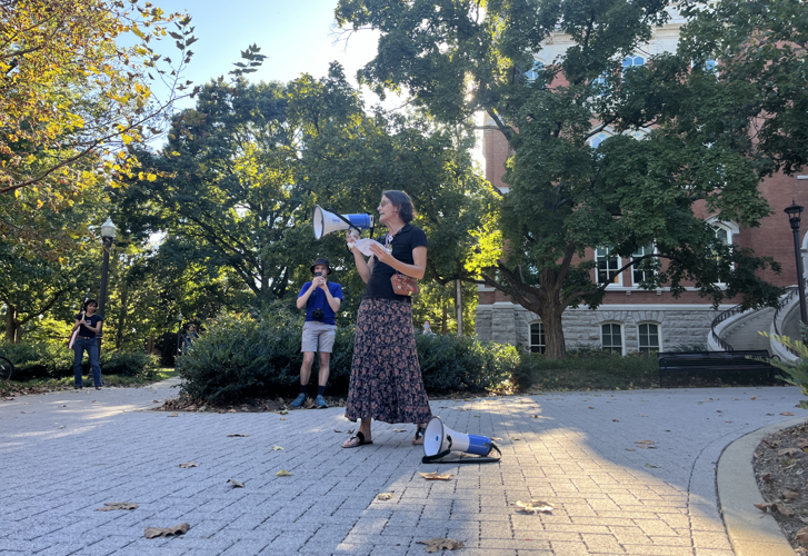 Lynne Berry speaks to protesters