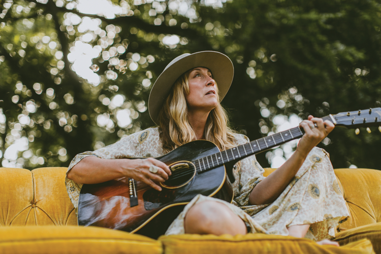 Amy Speace Looks a Little Closer on <i>Me and the Ghost of Charlemagne</i>