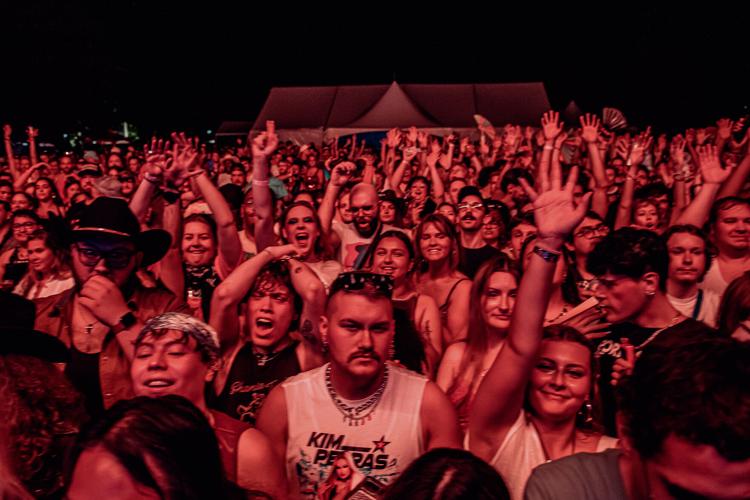 2025 Pride-Crowds Atmosphere-11.jpg