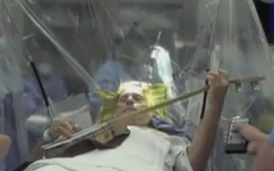 Pickin' Your Brain: Eddie Adcock Plays Banjo Through Brain Surgery