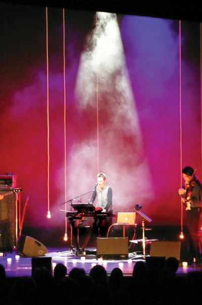 Renowned performance artist Laurie Anderson brings her avant-garde <i>The Language of the Future</i> to OZ Arts