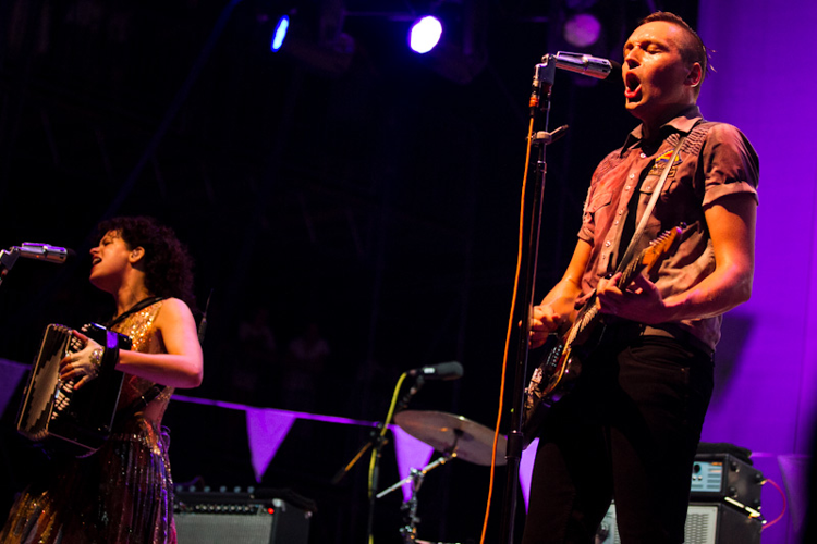 Bonnaroo 2011: Friday in Photos, Part 2 [Arcade Fire & NOFX]