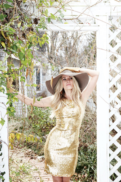 Commercial country doesn’t know what to do with Elizabeth Cook — and that’s a shame