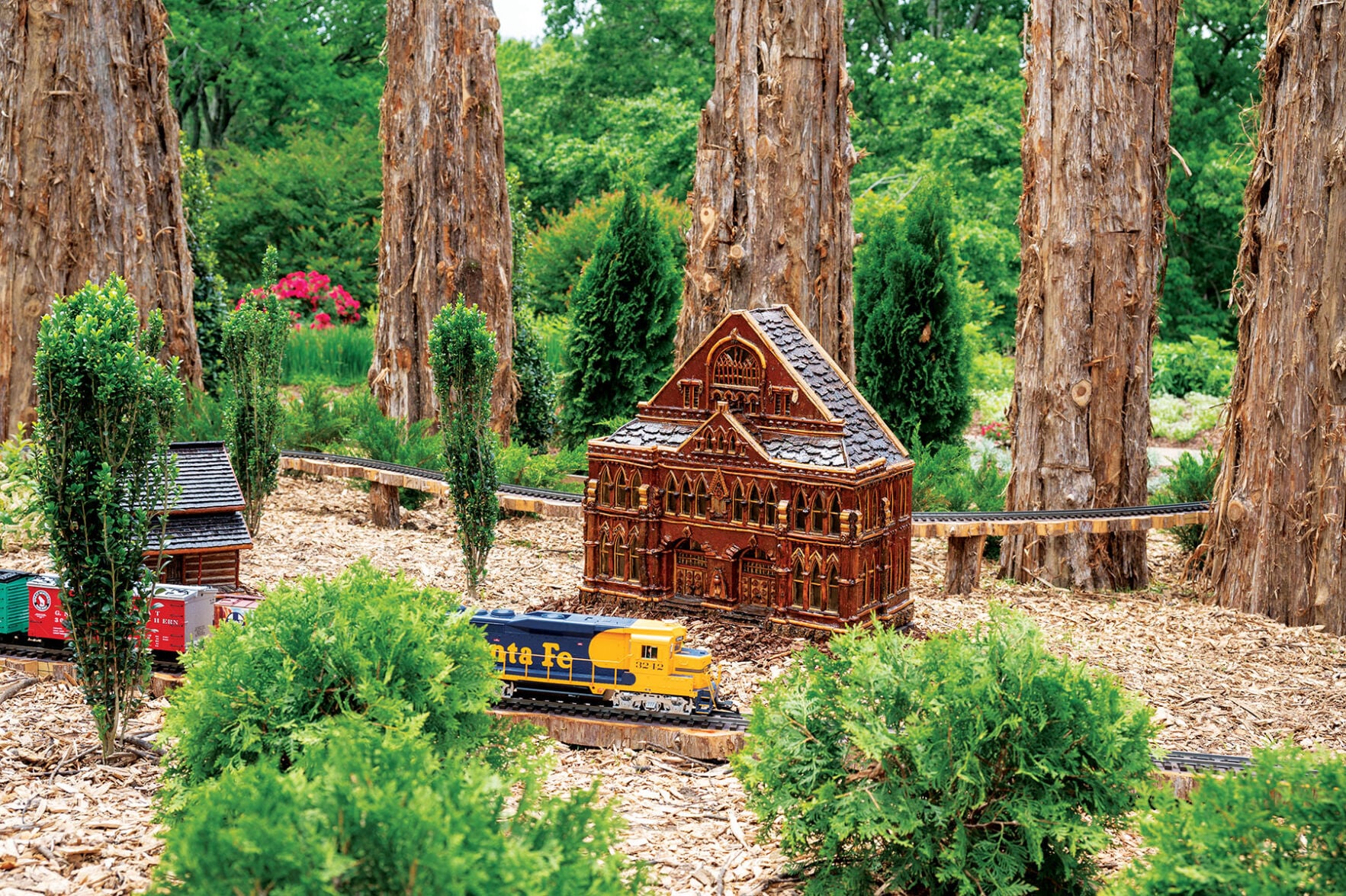 America the Beautiful: National Parks & Landmarks by Rail