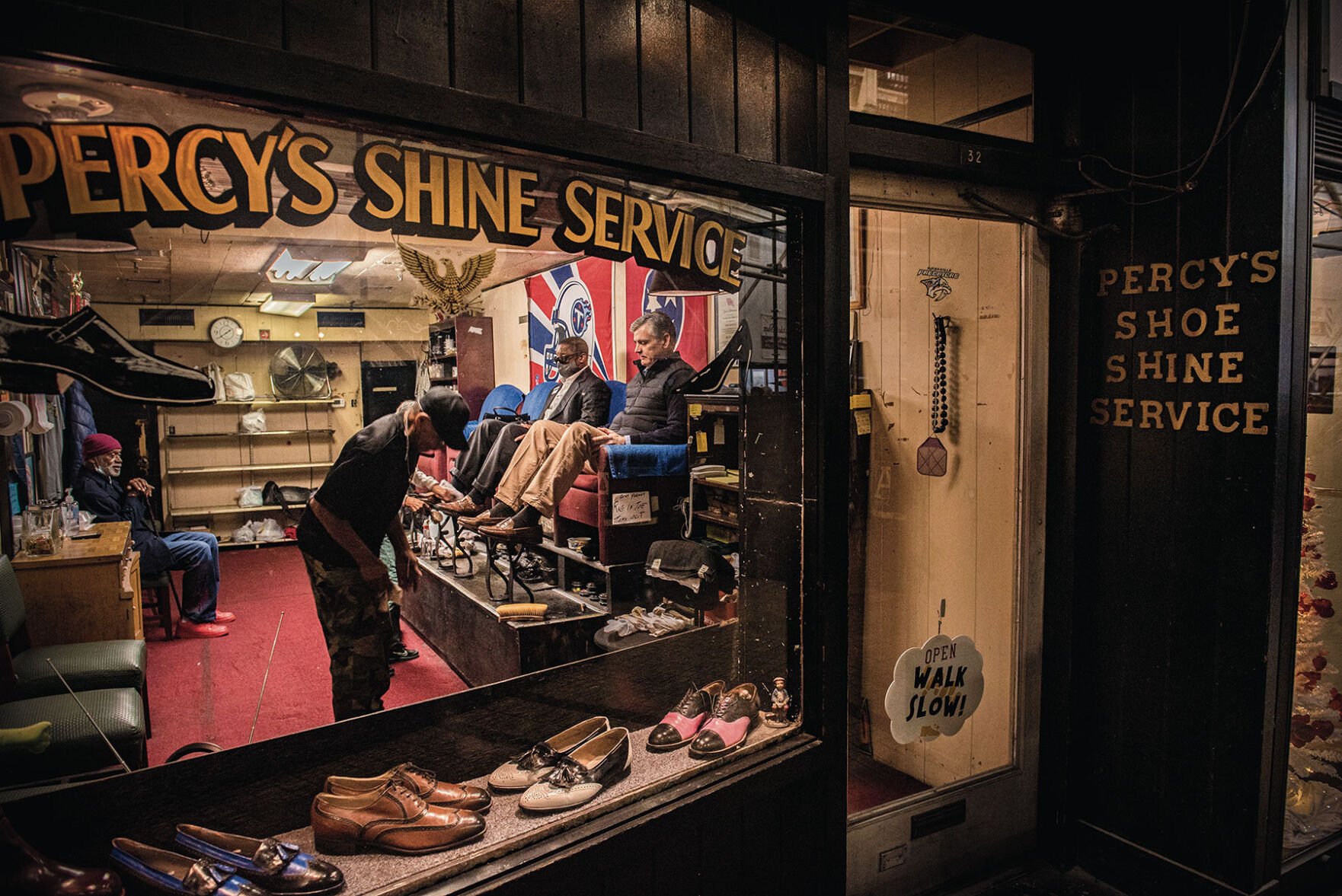 Shine shoe clearance shop