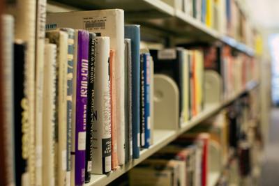 Books on a shelf at the Nashville Public Library downtwon