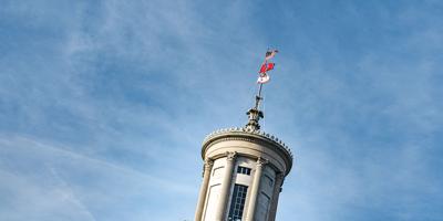 The Tennessee State Capitol flags