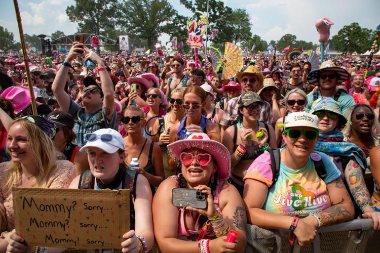 Sunday2024BonnarooChappellRoan-01.jpg