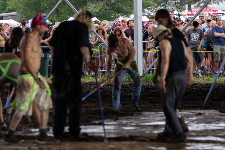 2026BonnarooDay2Candids_Web-13.jpg