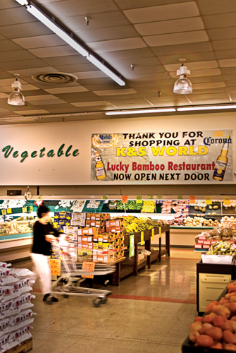 Gotta get down on these end-of-the-week eats: Sylvan Park Restaurant, Coco's Italian Market, K&S World Market and Pizza Buds