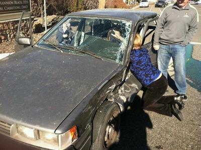 Girl Wakes From Car Accident Blackout To Kind Comforting Stranger