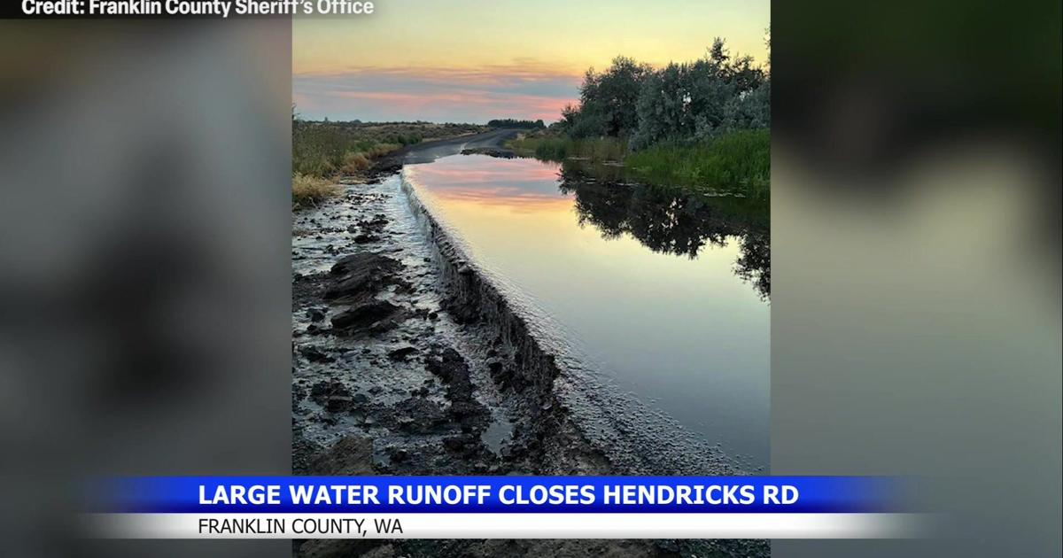 Large water runoff closes Hendricks Road