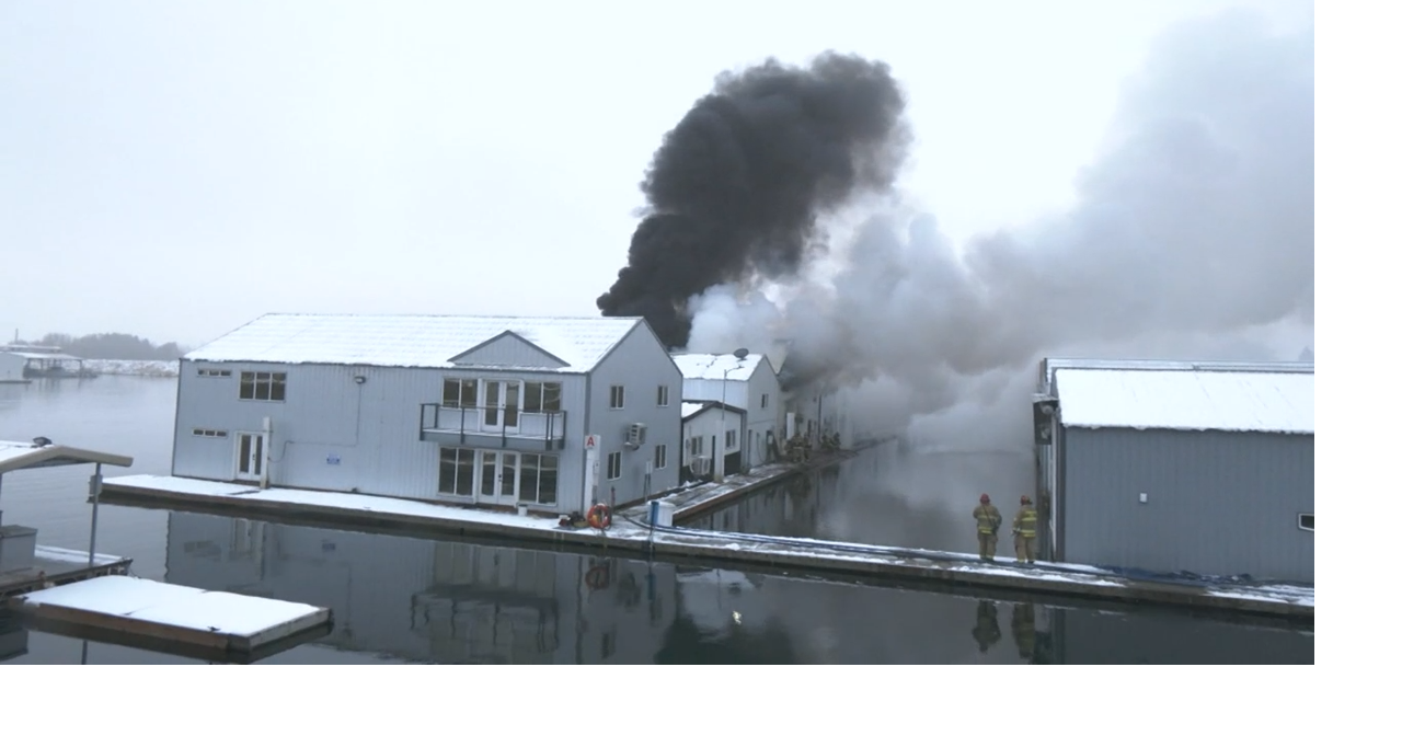 clover island yacht club fire