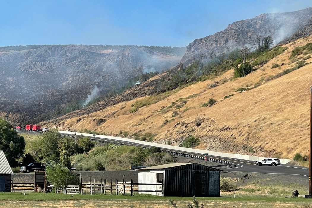 Multiple Brush Fires Burning Near Naches, Level 3 Evacuations Underway ...