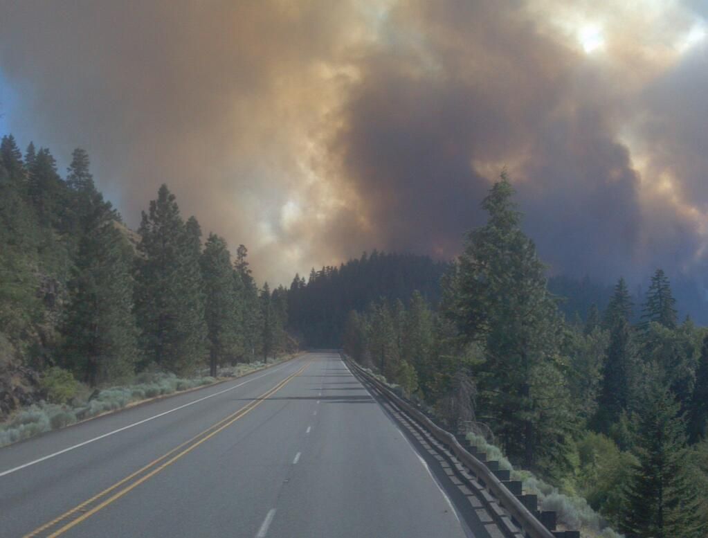 Forest Fire Closes Part Of U.S. 97 In Klickitat & Yakima Counties ...