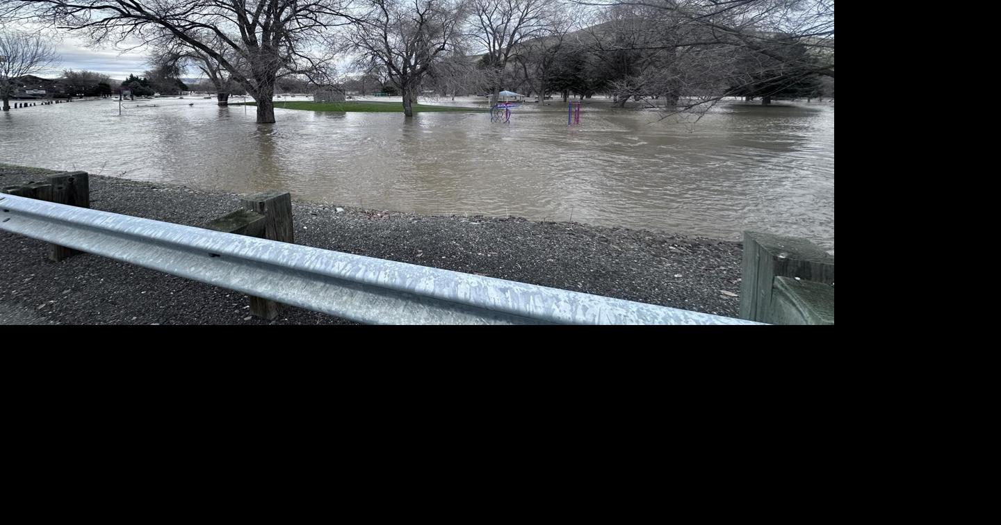 Roads, parks continue to close in Yakima County due to flooding