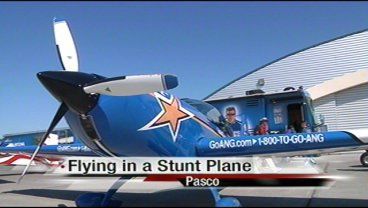 Plane Over Pasco Christmas Parade 2022 Flying In A Stunt Plane | News | Nbcrightnow.com