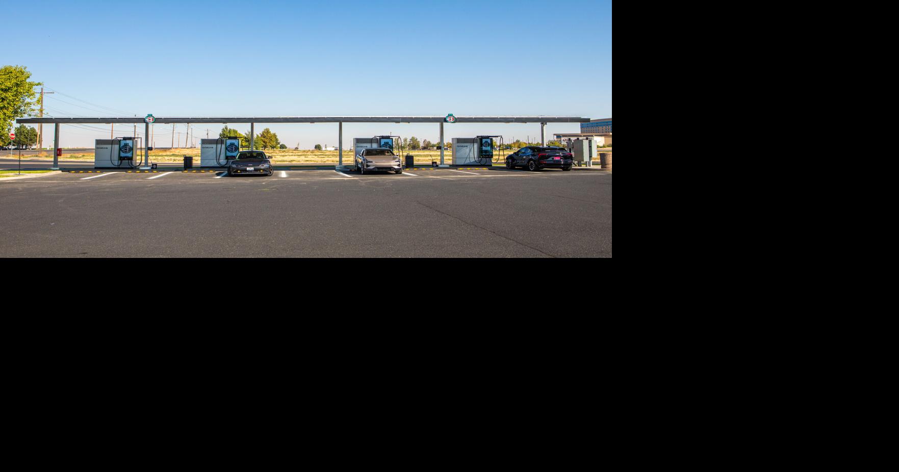 Oregon's first solar-powered fast-charging station opens in Pendleton