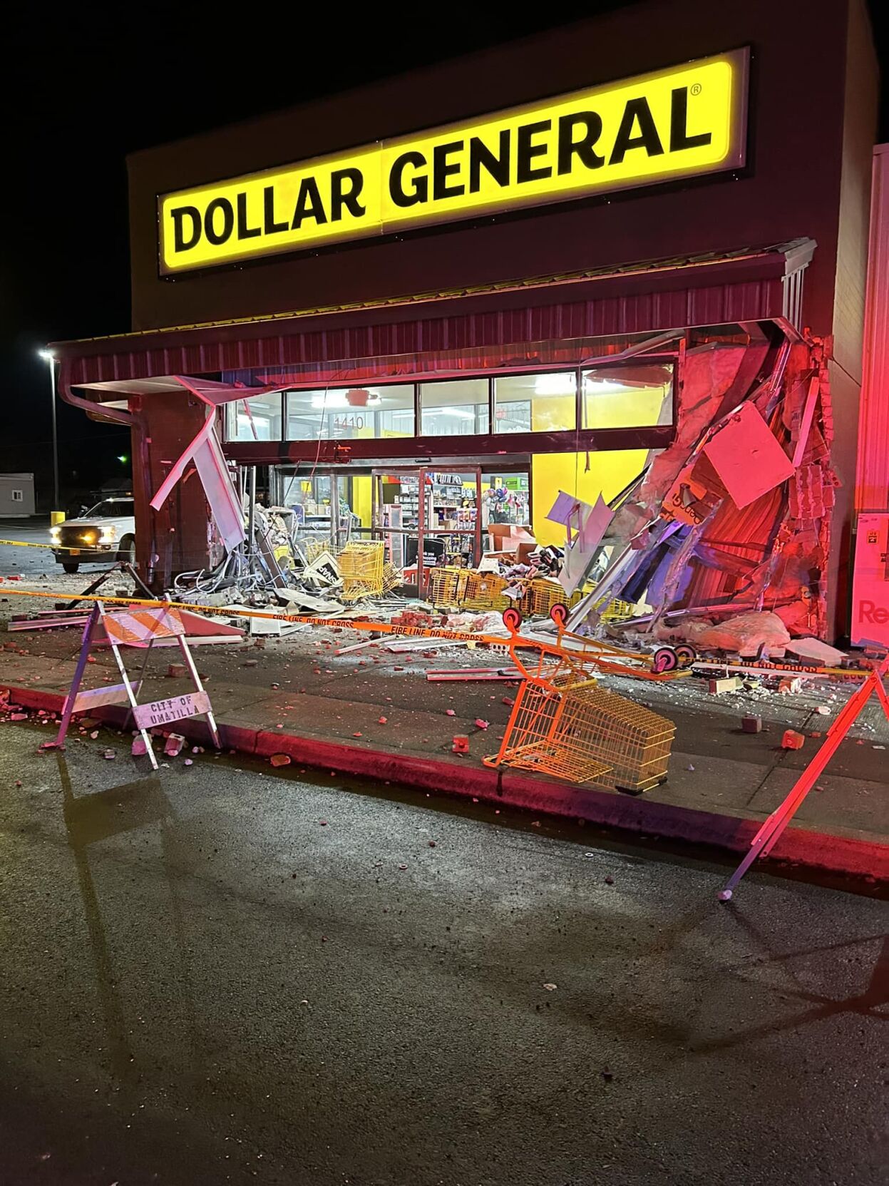 Avoid Dollar General in Umatilla after car crashes into building News