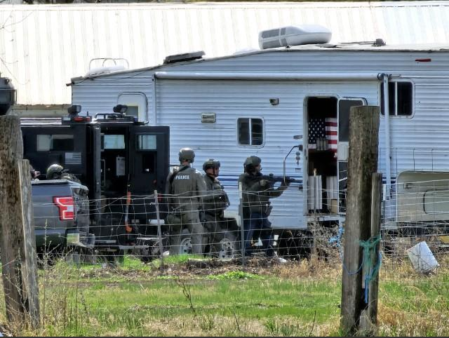 UPDATE: Suspect in custody after SWAT standoff in Finley, gun found at ...