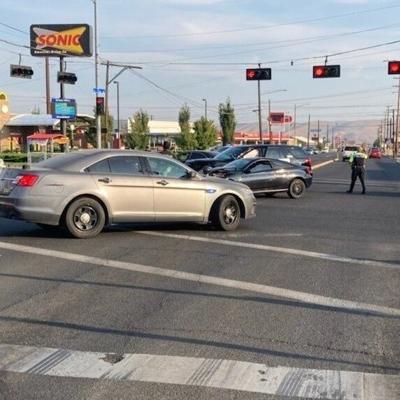Car crash on 1st and Nob Hill in Yakima causing road closures