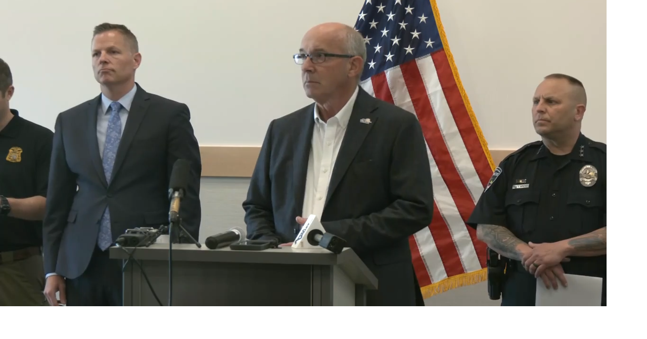 West Richland PD Press Conference on doublemurder and manhunt News