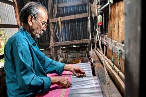 बांग्लादेश की साड़ी बुनाई परंपरा खतरे में