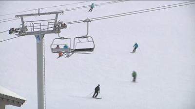 Lack Of Snow Doesn T Put A Damper On White Pass Resort S Winter