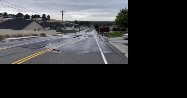 Broken water line closes stretch of S. 38th in West Richland - Vimarsana News