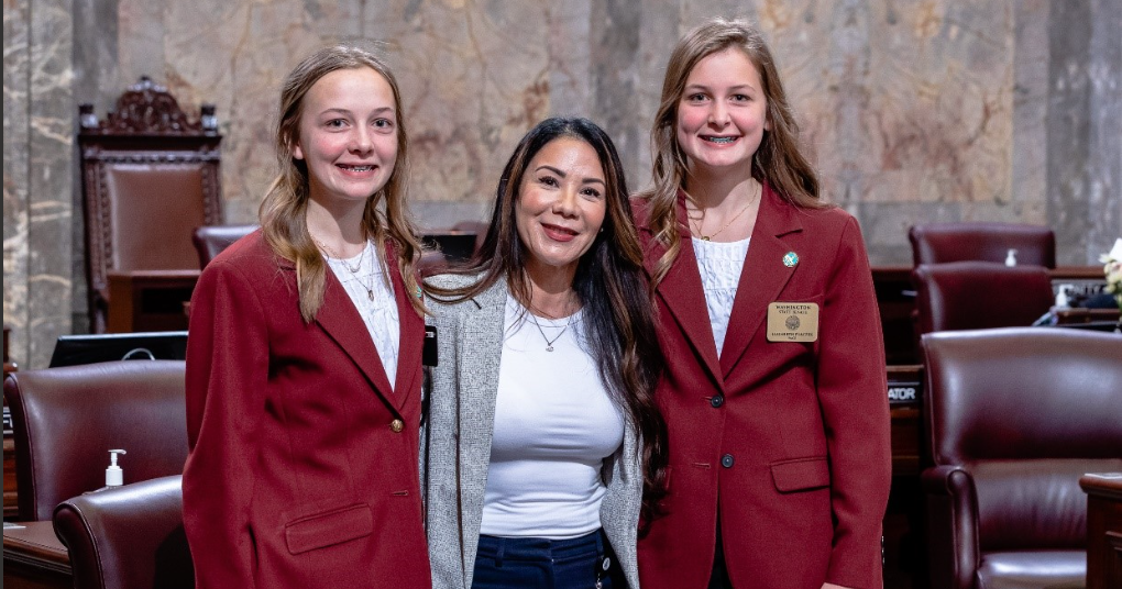 Sunnyside sisters serve as pages for Sen. Torres in Olympia | News ...
