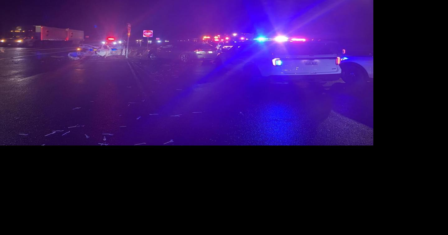 Washington State Patrol responds to 3-car crash on Highway 395 in Franklin County