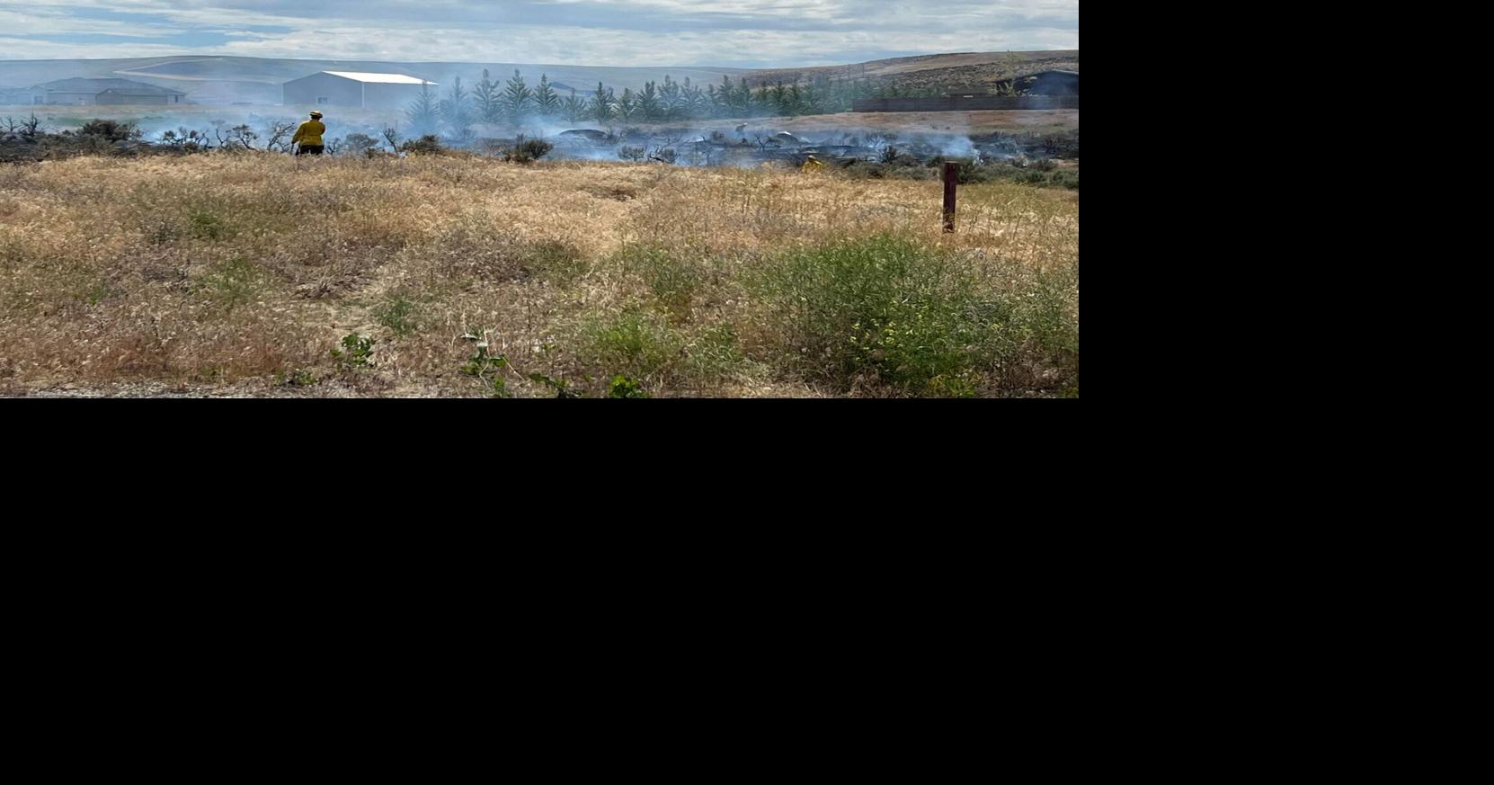 Wind carries controlled fire in Kennewick