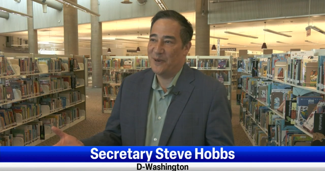 Secretary of State honors Wa-Hi students for efforts to stop book bans - Vimarsana News